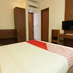 Oyo 171 Lotus Art Garden Hotel