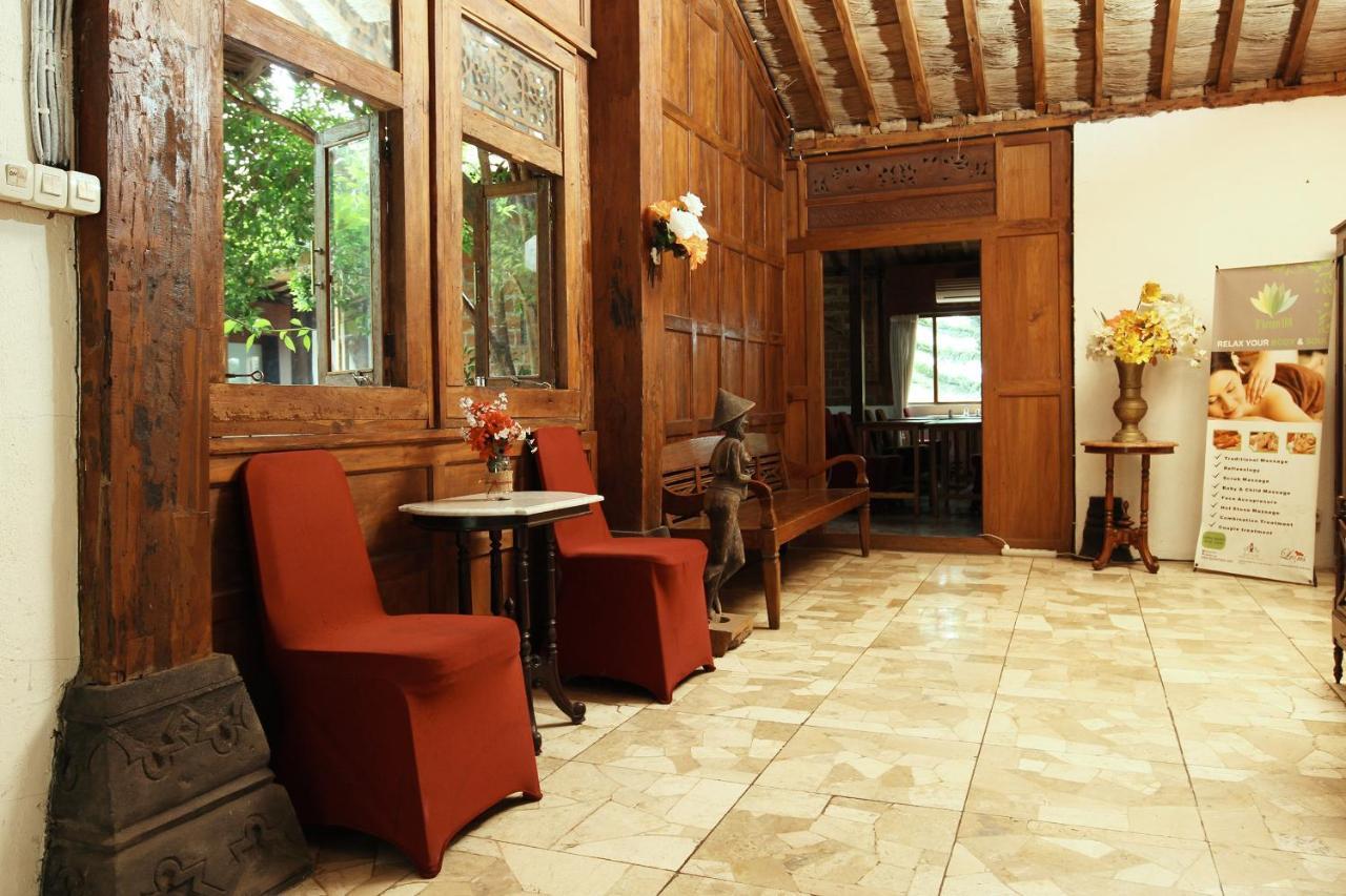 Oyo 171 Lotus Art Garden Hotel Bandung